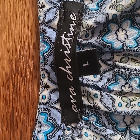 Lightweight Tunic Top - Picture 9 of 12